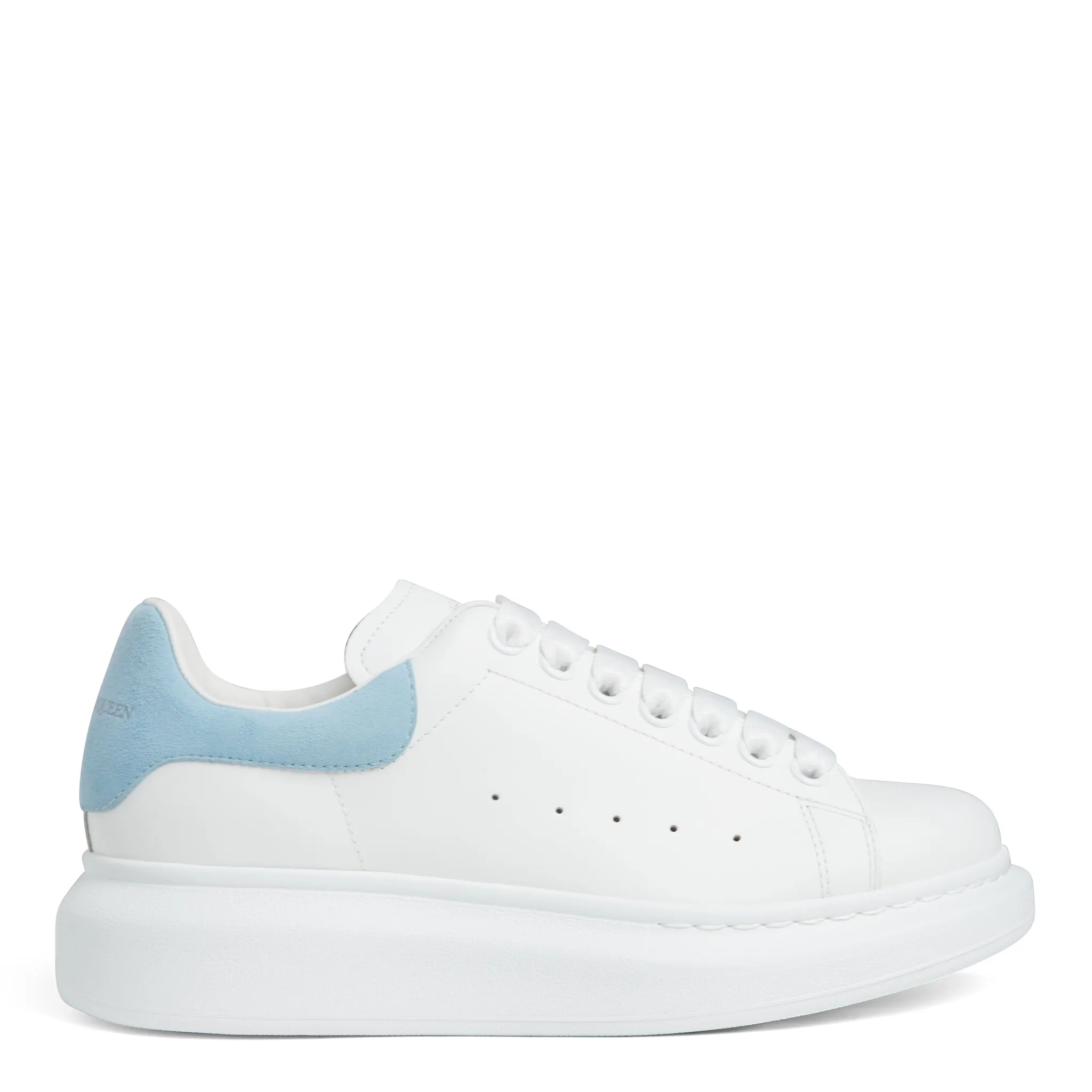 ALEXANDER MCQUEEN  Sneakers oversize in pelle bianca e azzurra