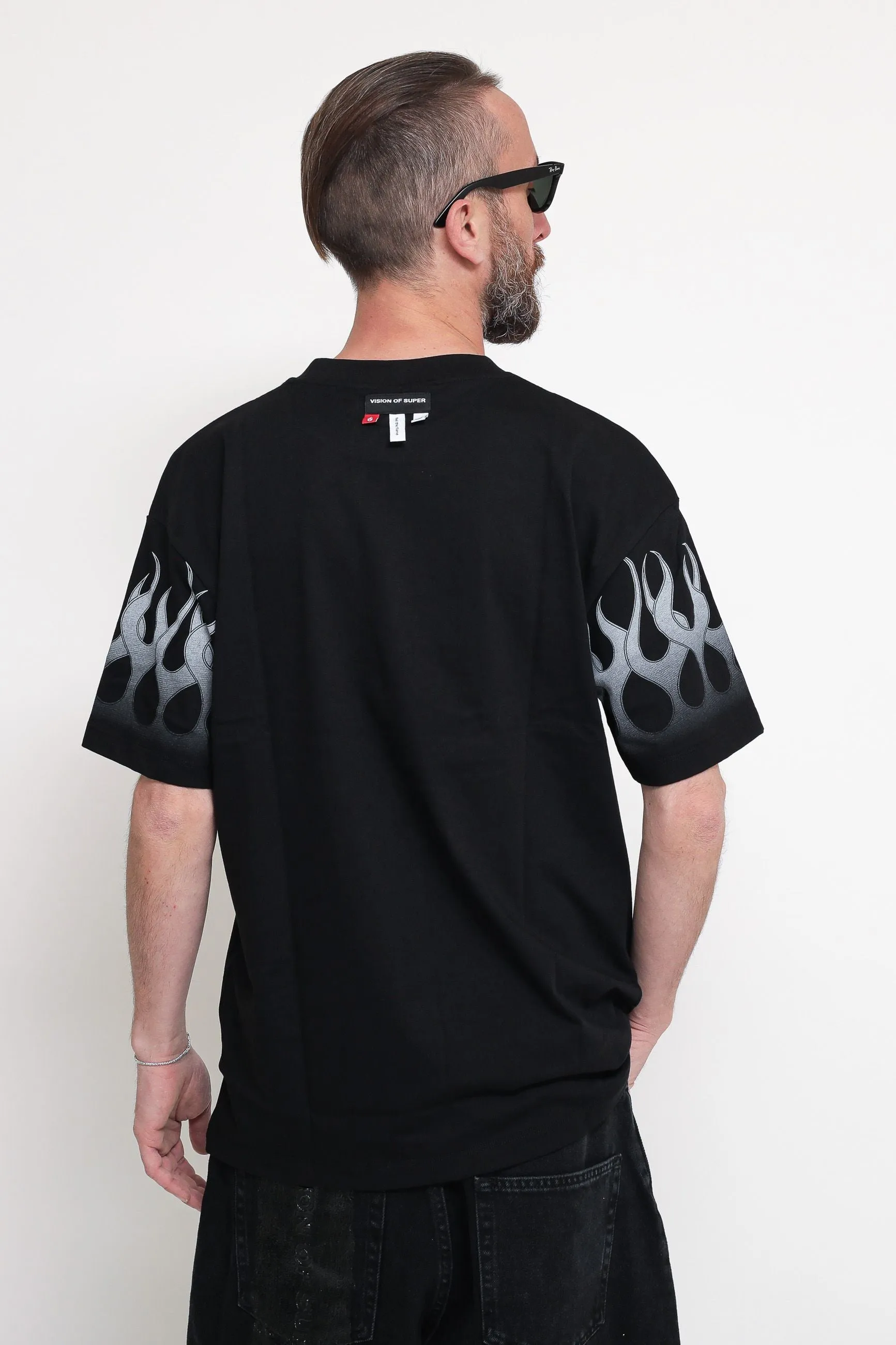 Black T-Shirt Whit White Flames